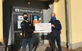 Helfen für einen guten zweck. Brandenburger Bank Honoriert Asc Sport Challenge Asc Brandenburg 03