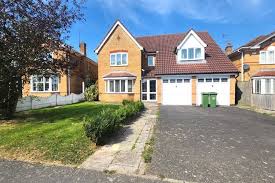 property to in leicester forest