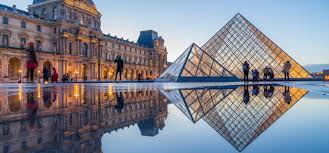 Image result for piramida w paryżu