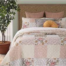Quilts And Coverlets
