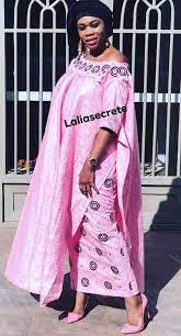 Model bazin mode africaine bazin coiffures mignonnes robe africaine tendance taille basse robes de dame styliste idées vestimentaires 2019 best #african print designs: Pin By Kilama Yvonne On Senegalaise African Fashion Skirts Latest African Fashion Dresses African Fashion