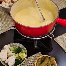 easy cheese fondue recipe and 20 tips