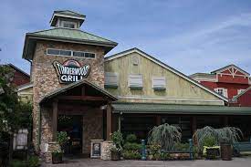 pigeon forge restaurants at the island