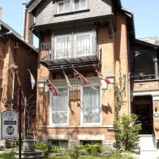 the best 10 guest houses in toronto on