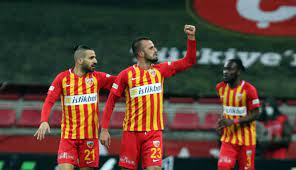 Kayserispor Çaykur Rizespor'u 2 golle geçti