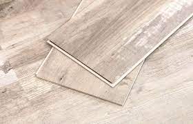 Vinyl plank flooring is a popular choice for many households, cafes, offices, and commercial applications. Top 3 Luxury Vinyl Problems And Their Solutions