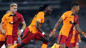 Galatasaray, Ümraniyespor'u Bafetimbi Gomis ile geçti