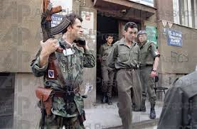 Grad na Miljacki za svu raju i cijeli svijet - Sarajevo, 3 maj 1992 godine. Zarobljeni vojnici tzv. JNA pusteni kuci. | Фејсбук