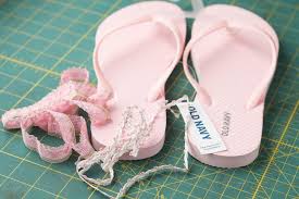Flip Flops with Trim Six Clever Sisters
