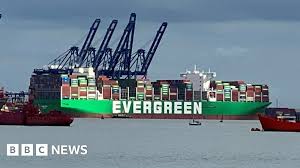 World's largest container ship Ever Ace leaves Felixstowe - BBC News