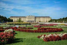 schonbrunn palace guided tour in vienna