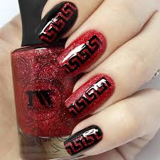I was bored and had some washable markers and just started to color my nails. 45 Stylish Red And Black Nail Designs You Ll Love Be Modish