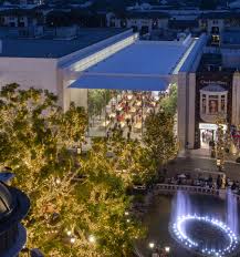 apple at the grove foster partners