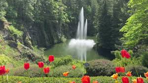 ross fountain at butchart gardens you