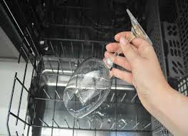 glass become cloudy in the dishwasher