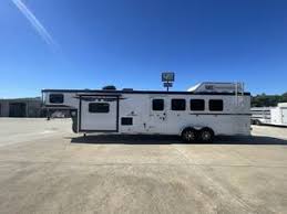 trailers with living quarters