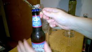 Beer uncapping and pouring. Shipyard Pale Ale. - YouTube