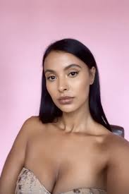 Maya jama.@mijmasks having a lovely time presenter all the entertainment is on my stories soz. Maya Jama Reveals Her Clever Makeup Hack To Achieve The Perfect Bronzed Eye Ok Magazine