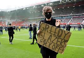 Manchester united vs liverpool line up · dean henderson goalkeeper. Man United Vs Liverpool Called Off After Fans Stage Anti Glazer Protest On Old Trafford Pitch Independent Ie