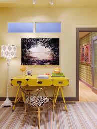 30 home offices with yellow radiance