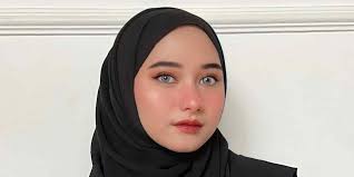 7 model hijab syari untuk pesta ala