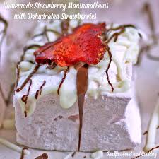 homemade strawberry marshmallows