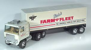 About blain's farm & fleet. Nylint Gmc Blain S Farm Fleet Semi Truck Trailer 21 Steel Scale Model Ebay