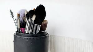 10 holy grail makeup brushes loepsie