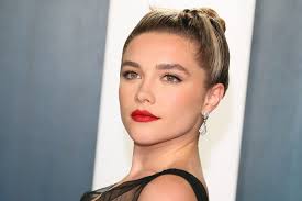 Another victim of the red room, belova eventually reunites with natasha romanoff ( scarlett johansson) and the film proceeds to. Florence Pugh Got Fed Up With Her Hair So She Decided To Just Bieber It Hellogiggles
