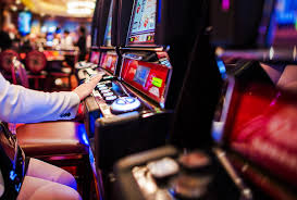 Hard rock cincinnati casino's revenue of $16,520,070 was down from a year ago at $17,474,305. Hollywood Casino Toledo Review A Look At Casino Games More