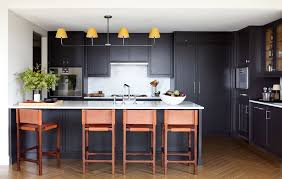 black and white kitchen