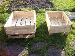 recycled pallet planter boxes easy