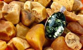 baltic amber jewellery manufacturer in
