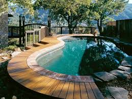 Ultra Luxurious Pools And Decks All