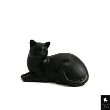 Urns uk is a uk family run business dedicated to offering handmade and individually designed cremation urns and memorial products for both your loved ones. Unique Black Cat Urn Legendurn Uk Funeral Urns Cremation Ashes Jewellery And Pet Urns For Sale