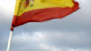 Spanien flag er trykt på tyndt polyesterstof og monteret med linning og eyletringe. All About Spanien