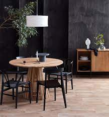Bring wonderful breakout moments having an ideal set of white and black you also want to make sure you have other storage options like chairs and stools that can bring a modern design look to your kitchen space. How To Match A Dining Table With The Right Chairs Tlc Interiors