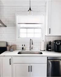Simplykitchens carries quartz and granite countertops at very competitive prices. Countertops For White Cabinetry E W Kitchens