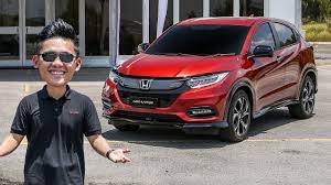 With distinct exterior lines and great interior features, this subcompact suv is comfortable and cool. Quick Drive 2018 Honda Hr V Rs Facelift In Malaysia Youtube