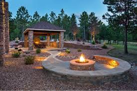 how to build an outdoor stone fire pit