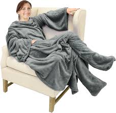 wearable snuggle blanket with sleeves