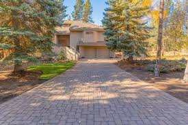 homes in sunriver or with
