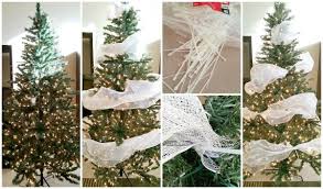 christmas tree decorating tips red