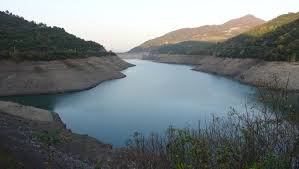 Kuraklığa rağmen baraj doluluk oranlarının seviyesindeki yüksek değerleri sağlayan i̇stanbul'un suyunun sigortası 'melen sistemi' dir. Istanbul Da Barajlarin Doluluk Orani Alarm Veriyor Gundem Haberleri