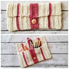 so easy crochet make up bag hooked on