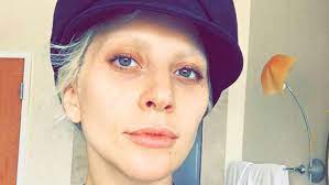 lady a goes makeup free before her