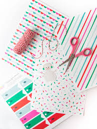 Printable christmas candy bar wrappers diy holiday Christmas Printable Wrapping Paper Design Eat Repeat
