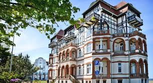 See 152 unbiased reviews of restaurant am meer, rated 4.5 of 5 on tripadvisor and ranked #2 of 8 restaurants in lohme. Schloss Am Meer As A Modern Beach Hotel At The Baltic Sea In Kuhlungsborn