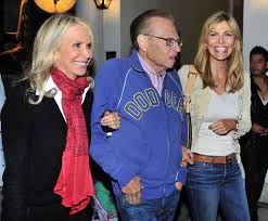 Ora media sends our condolences to his surviving children, larry, jr. Larry King Shawn Southwick King Shawn Southwick King Photos Larry King On Rodeo Drive In Beverly Hills Zimbio