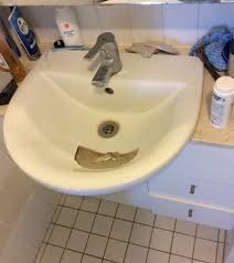 remove rust stains from sinks tubs